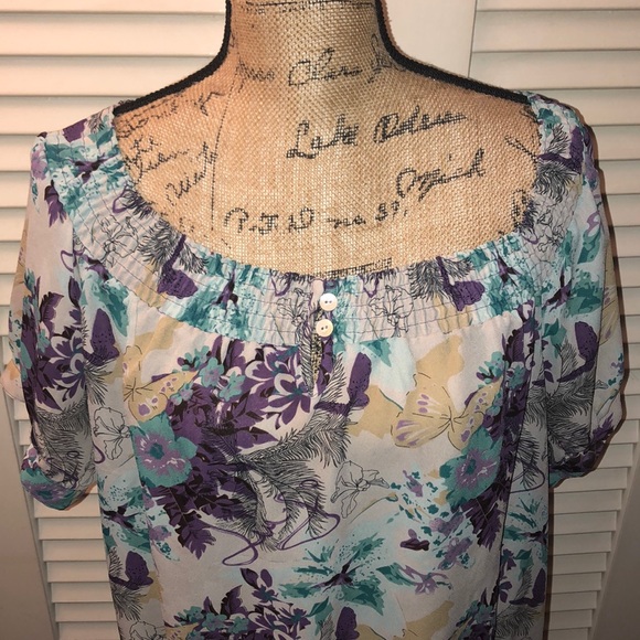 Agora Tie Waist Floral Tops Bundle of 2 - Picture 3 of 16